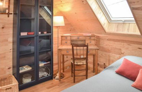 Beautiful Home In Pleudaniel - Photo 18