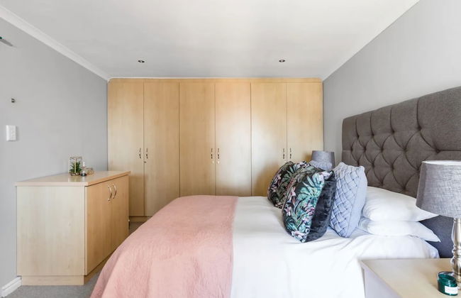 3 Bedroom Hilltop Home With Spectacular Views - Foto 1