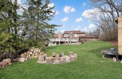 Hillside vacation next to Overland Park Kansas nature trail grill and fun - Foto 3