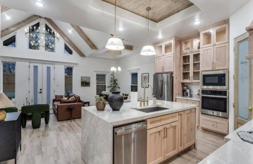 New! 4 BDRM Home near stockyards & DT Fort Worth - Foto 7