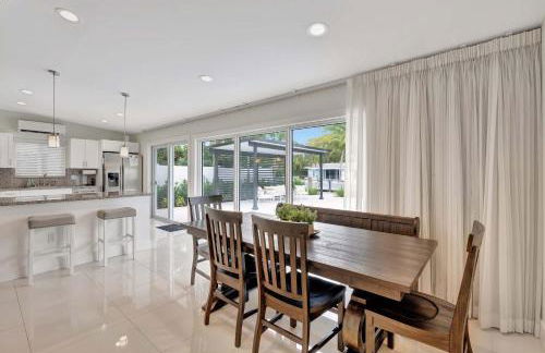 Waterfront Oasis w/ Enclosed Pool! - Foto 57