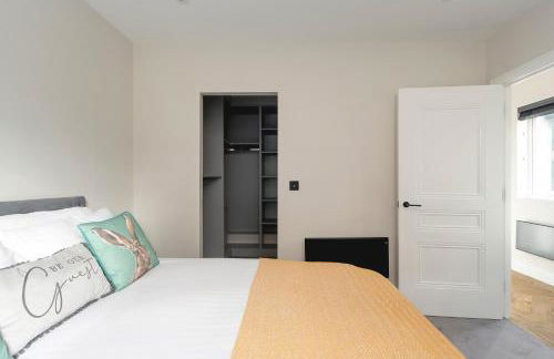 Skyvillion -COZY & AMAZING King 1Bed Apartment in London Cockfosters Mins to Tube - Foto 17