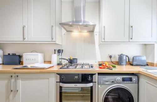 1 Bed in Lymington oc-79332 - Photo 2