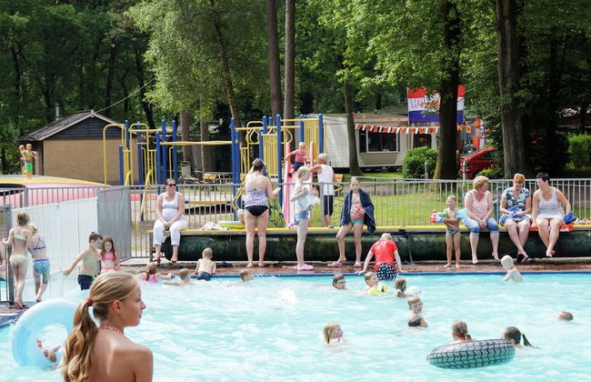 Charming Lodge in Staphorst With Pool Access - Foto 18