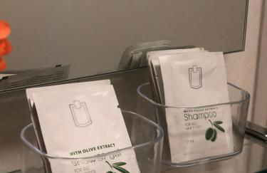 Precioso apartamento frente al mar, parking y club deportivo - Foto 23