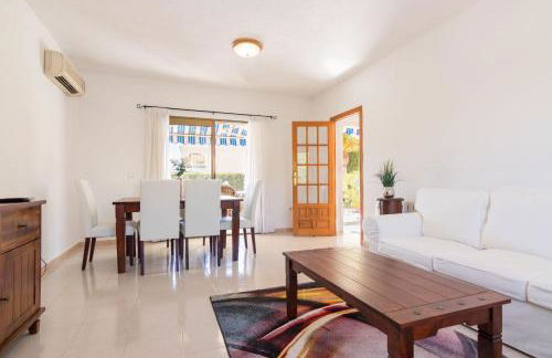 Charming one-floor villa with private pool in Los Balcones - Foto 6