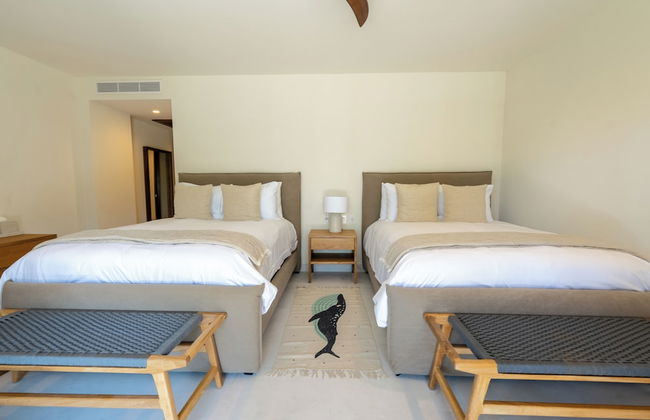 El Encanto exclusive condo private pool - Photo 16