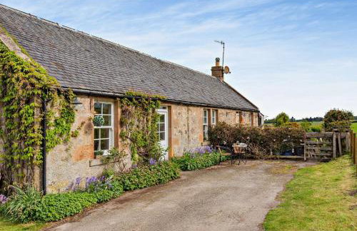 2 Bed in Conon Bridge CA387 - Photo 1