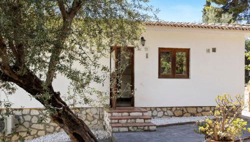 Private & charming self-contained apartment on beautiful Villa - Foto 4