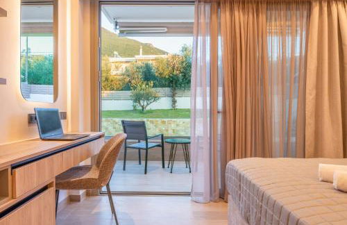 EsthiSea Suites Kalamata - Photo 17