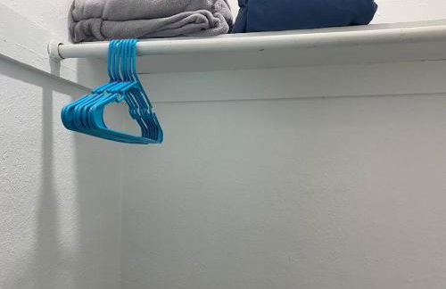 Contemporary 1-Bedroom Private Bungalow Walk to Armature & Riverwalk - Foto 8