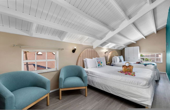 Renovated 4br2ba w Private Pool in Prime Location - Foto 12