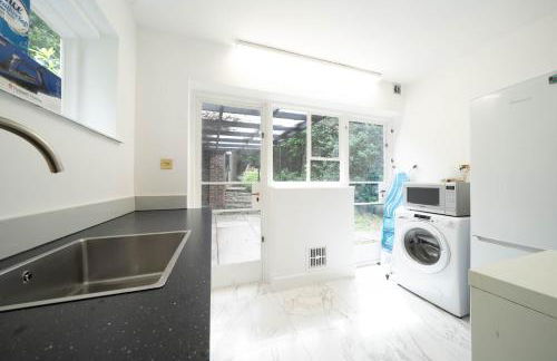 House on the Hill - Photo 11