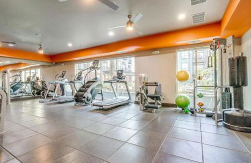 New Apt in DeepEllum with Pool and Parking near Baylor Med - Foto 30