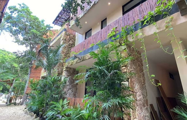 Jungle Penthouse - Photo 27