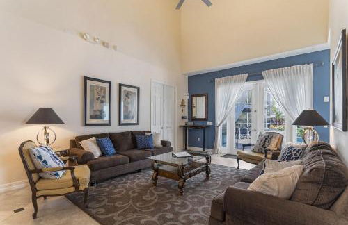 Luxurious 9BR Themed SE Facing Pool Hot Tub Theater Game Room BBQ 2 miles Disney - Foto 24