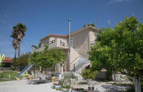 Little Village - Foto 21