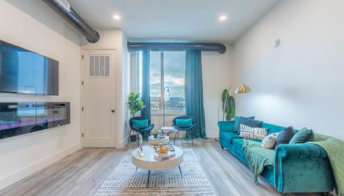 Emerald Escape, Free Parking, 2 Bath, Sleeps 8 Near American Dream and The Airport, King Bed and 2 Queen Beds, Washer and Dryer - Foto 5