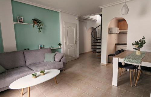 Apartamento Las Palmeras - Con Terraza, barbacoa, aire acondicionado y a 250m de la playa! - Foto 5