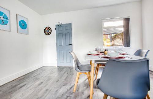 Modern 3-Bed Home Sleeps 6 with Parking & Fast WiFi Perfect for Contractors & Long Stays - Foto 9