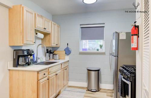 The Moose #11 - Luxe Modern loft with King Bed, Free Parking & Wi-Fi - Foto 19