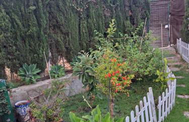 Apartamento con jardín y piscina Pet friendly - Photo 33