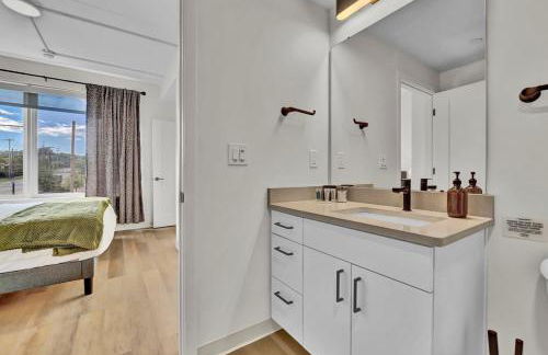 Stay in Cleveland mins to Cleveland Clinic, Hospitals, Museum, Universities & Downtown - Foto 10