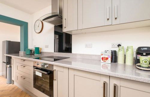 Luxury Property Ready for your stay! - Photo 11