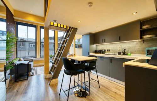 Union Court Mezzanine - B9 - Building has no lift and stairs to all apartments - Foto 4