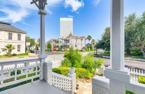 Less Than half Mi to The Strand Historic Galveston Apt! - Foto 25