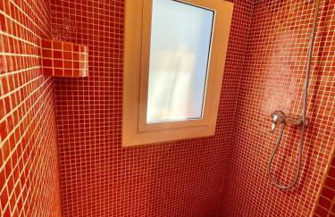 Casa familiar con piscina cerca del mar y montaña - Foto 27