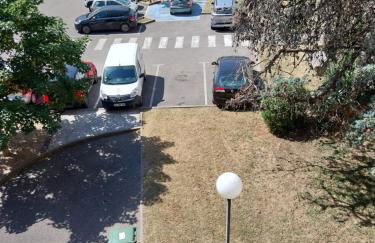 Le 8 - Appartement 2 chambres calme, tout confort, parking privé gratuit, à 2 pas des Allées Provençales - Photo 19