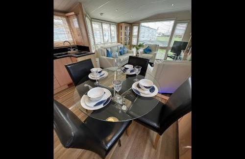 M9 luxury lodge style holiday home waterside Ingoldmells Skegness Santanavan 11 - Foto 11