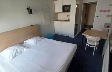 The Originals Residence Appart'Hôtel Lauréades Clermont-Ferrand Centre Jaude - Foto 8