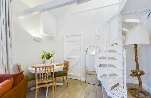 “The Sleepers Cottage” 2-6 people w/ free parking - Photo 12