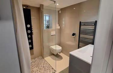 Appartement moderne avec terrasse - proche mer - Foto 19