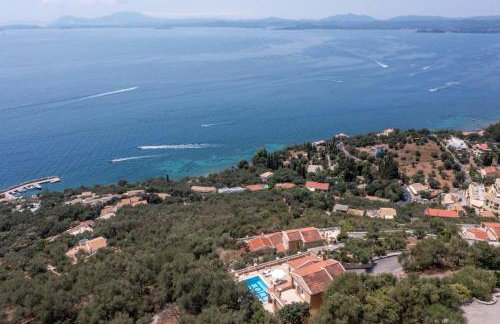 Elena Costa - Photo 12