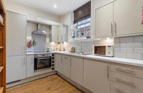 No 4 - Oak Tree Cottage - Pass the Keys - Foto 8