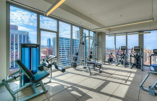 W Loop Studio w Deck Pool Gym 3 blocks to L CHI-644 - Foto 22
