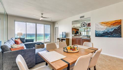 Oceanfront Destin Condo with Pool and Beach Access - Foto 2