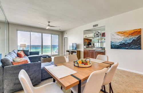 Oceanfront Destin Condo with Pool and Beach Access - Foto 2