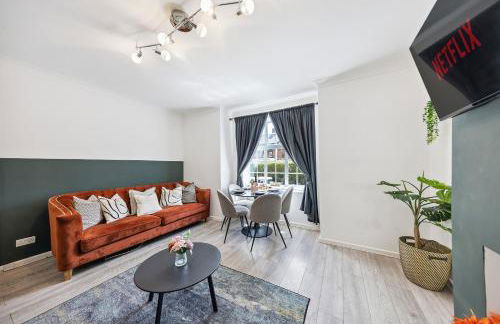 Modern and Comfortable Spacious 3 Bedroom House with Large Private Garden - Foto 4