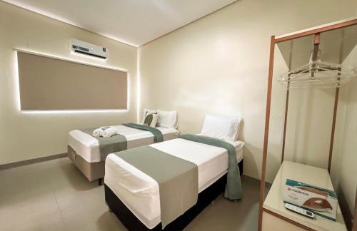 Casa 04 - Casa com 2 quartos, sendo uma suíte localizada próximo a rodoviária e o aeroporto - Photo 2