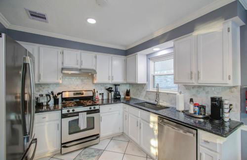 Your Houston Vacation Getaway 3-BD Pool Patio - Foto 11