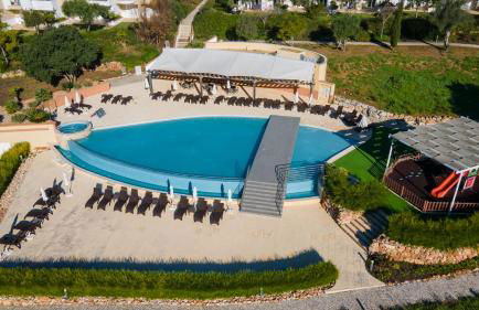 Vale da Ribeira 2BDR House W/ Pool by LovelyStay - Foto 25