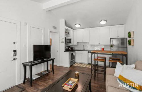 5 Minutes to Zilker Barton Springs with Parking - Foto 10