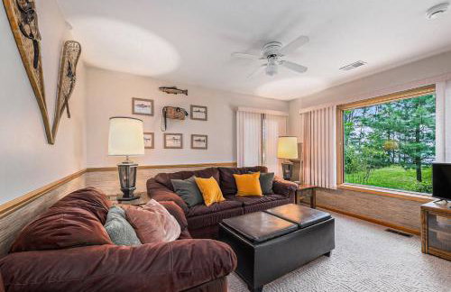 Relax Explore Waterfront Crawford Lake Cottage - 4878 - Foto 25