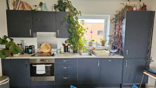 Stylish 1BD Flat with Parking Hackbridge - Foto 2