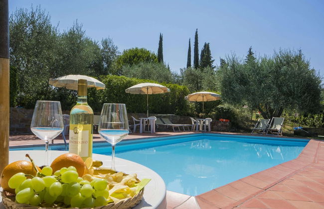 Farmhouse in Chianti With Pool and Terrace - Foto 11