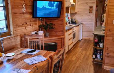 Unique Caravan with Outdoor Space Lodge - Foto 28